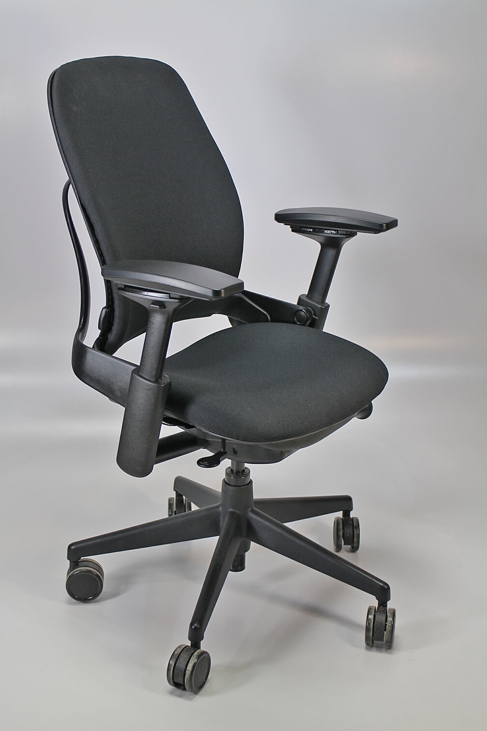 Steelcase Office Chairs - Remanufactured Steelcase Leap Chair Version 2