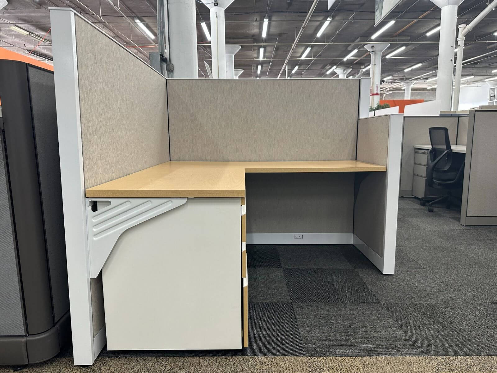 Used steelcase answer 110325 OFC3 3